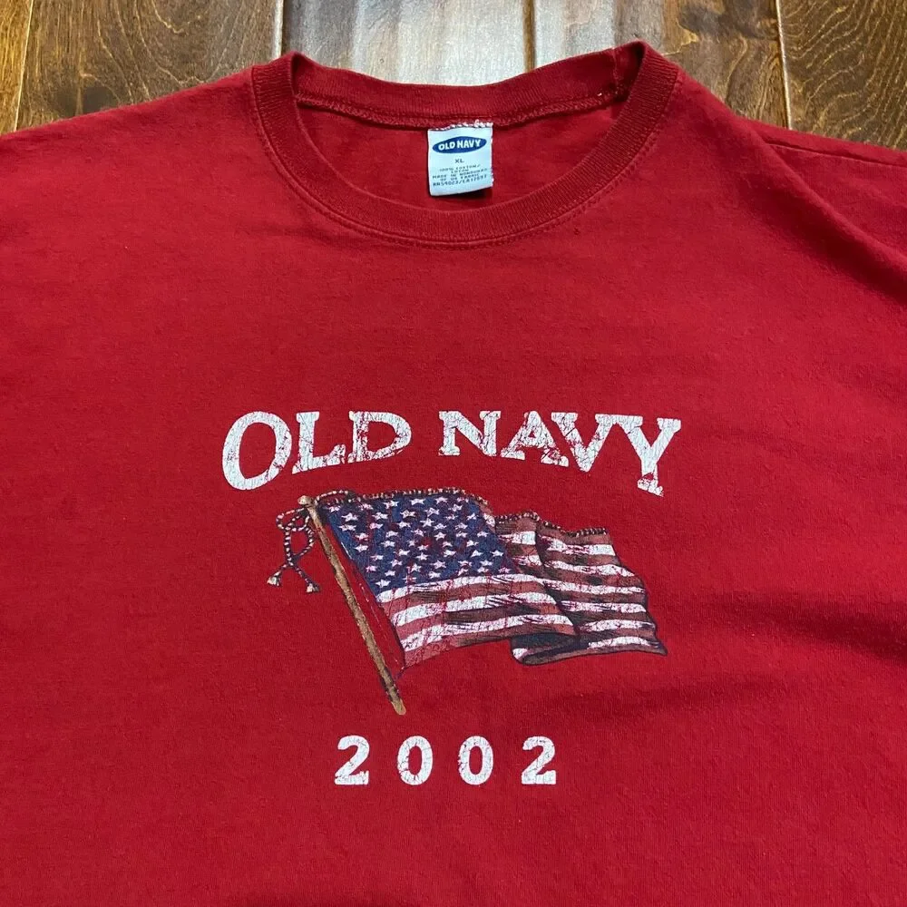 Old Navy Vintage 2002 Y2K USA Flag Red Cotton Crewneck T-Shirt Men's Size XL